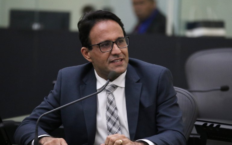 Projeto obriga instituições financeiras a emitirem produtos na linguagem braile