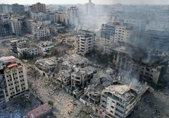 Gaza recebe o maior carregamento de ajuda até o momento enquanto Israel amplia a ofensiva