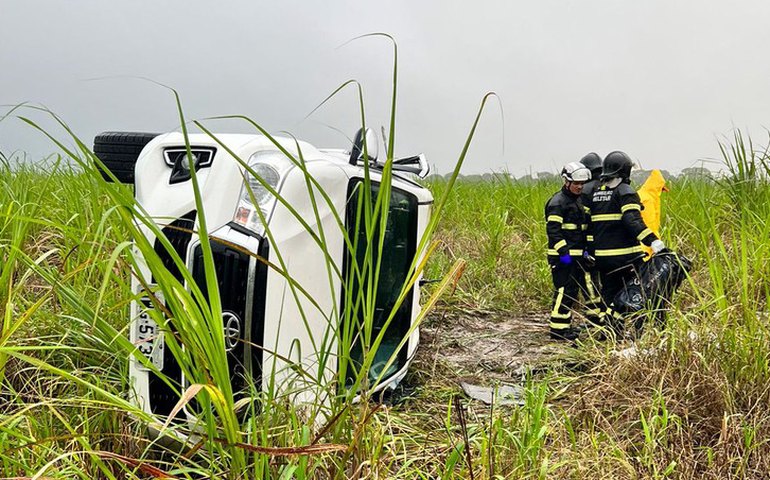 Capotamento na BR-316 assustam motoristas, mas nenhum ferido registrado