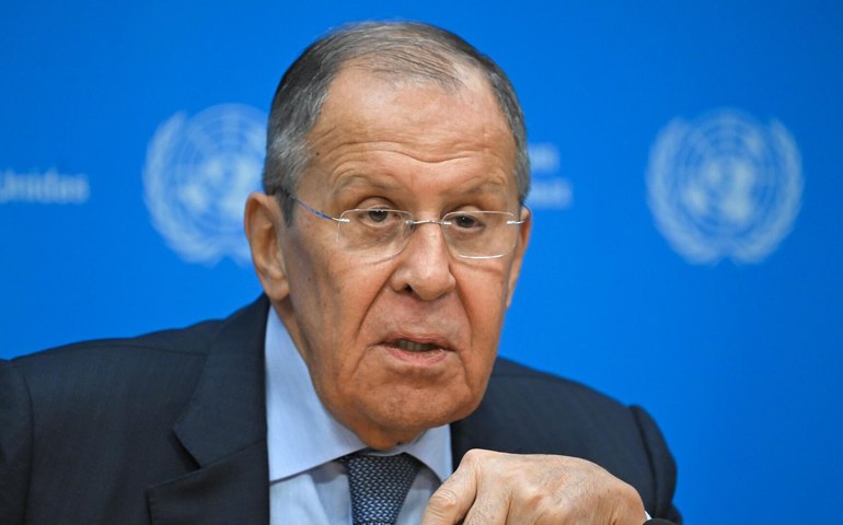 Ameaças de Trump mostram que métodos ele vai usar para promover interesses dos EUA, diz Lavrov