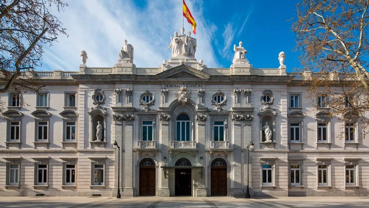 Caso Negreira: Juiz acusa Barcelona de suborno e polícia apreende documentos na RFEF