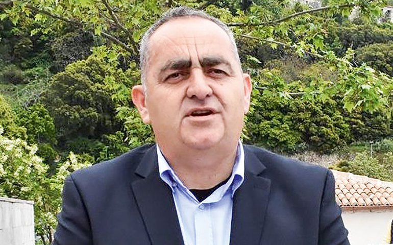Preso por compra de votos, prefeito albanês é eleito para integrar o Parlamento Europeu; entenda
