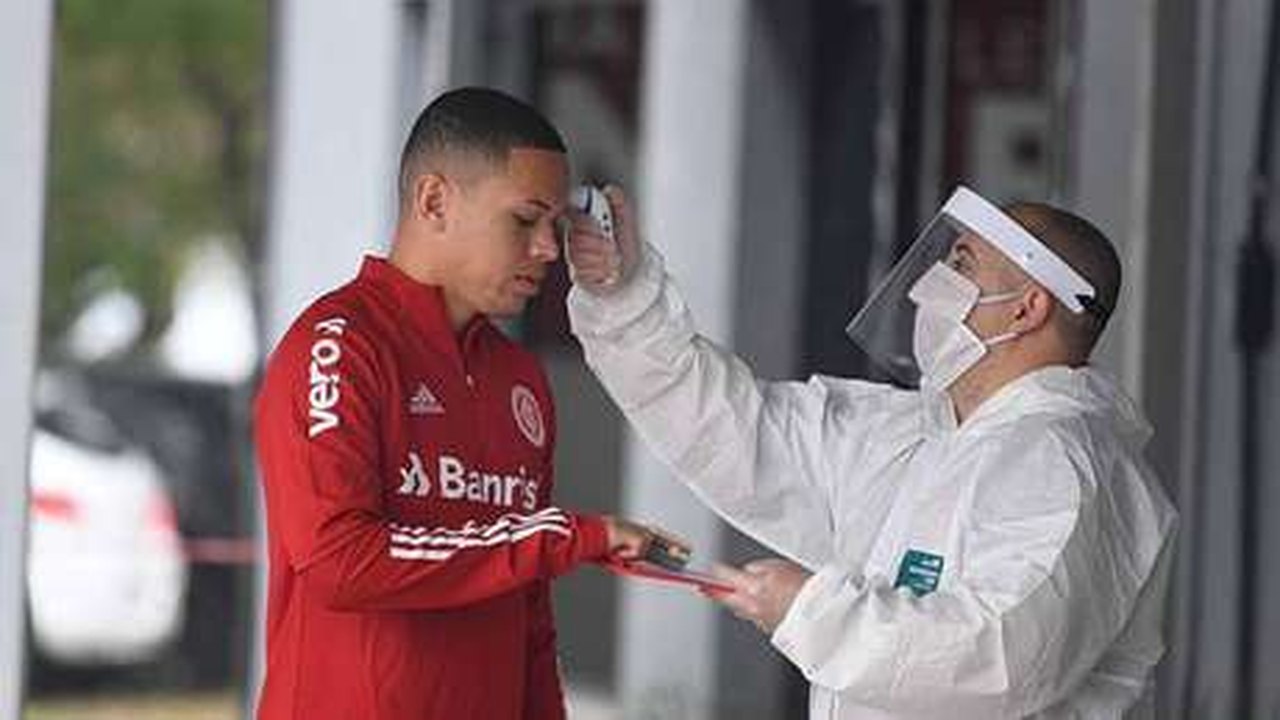 Inter reduz salários do elenco em 25% e diz que medida evitará novas demissões