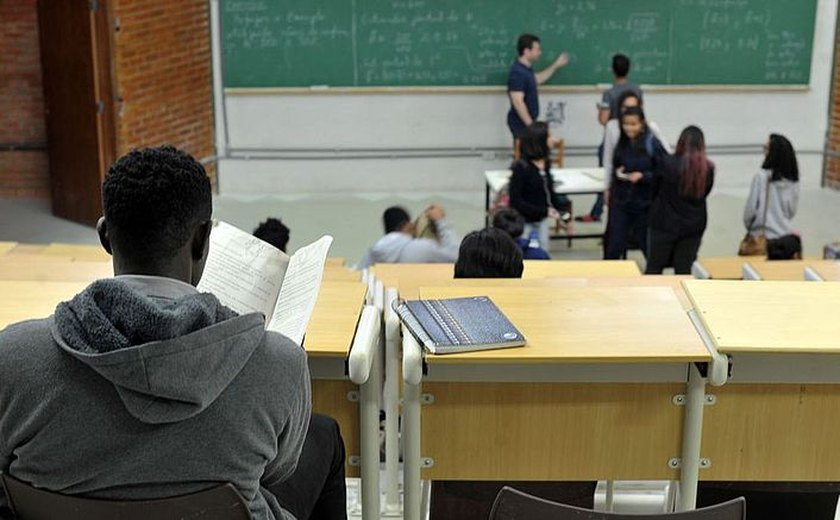 Número de alunos pretos e pardos em universidades federais mais que triplica em 13 anos