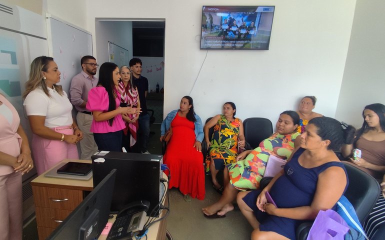 Conscientização: Uepnar realiza atividades sobre o Outubro Rosa com gestantes de alto risco