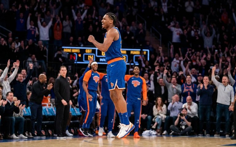 Knicks fazem maior virada da história das Finais da NBA e vencem os Spurs no Jogo 4