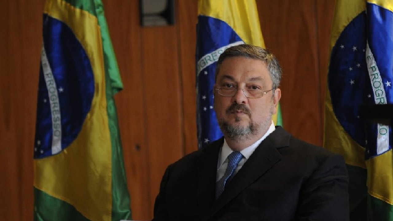 Eduardo Appio manda Palocci devolver quatro carros que extinta Lava Jato confiscou