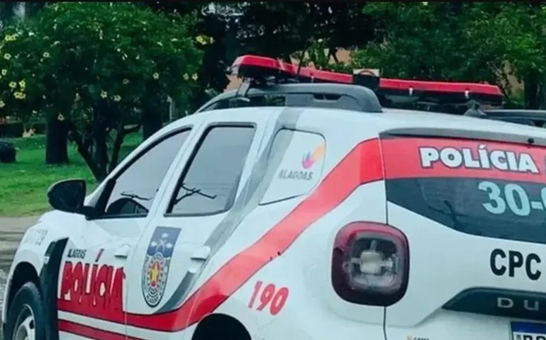 Mãe deixa quatro filhos sozinhos para sair e beber em Olho d’Água Grande