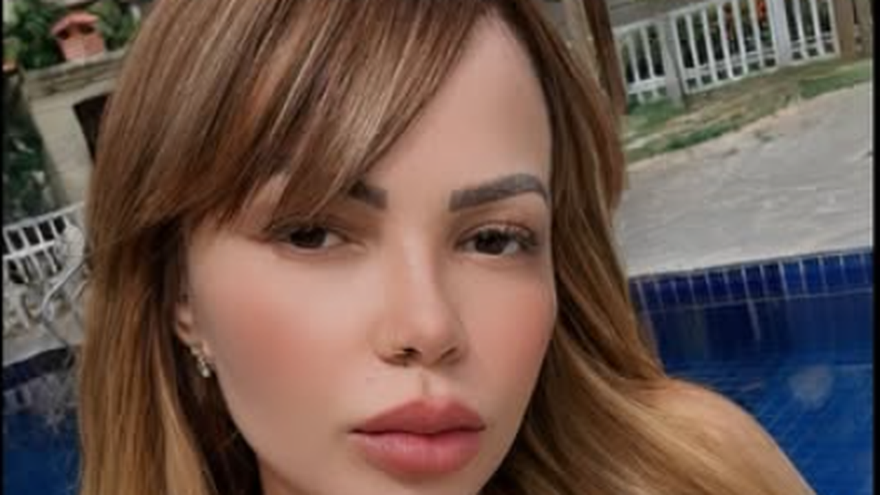 Velório de Vanessa Rios será aberto aos fãs; cantora morreu aos 42 anos em decorrência de doença