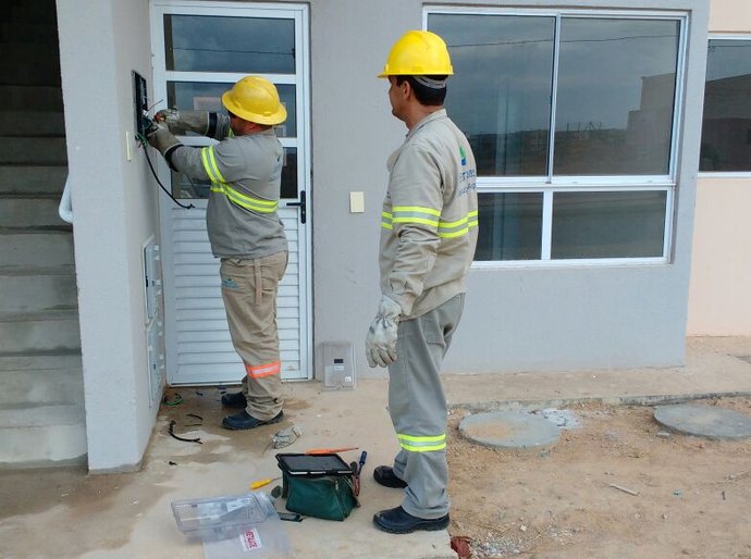 Eletrobras intensifica ligações de energia no Parque dos Caetés