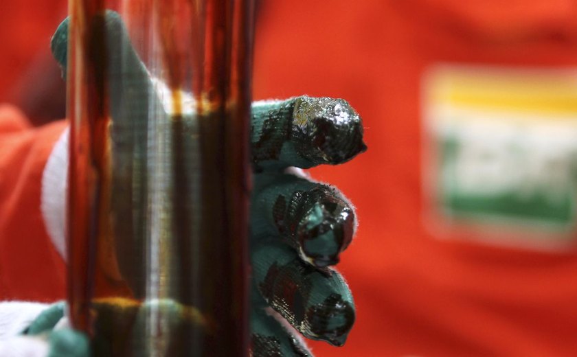 Petrobras informa ter atingido meta de produção anual em 2022