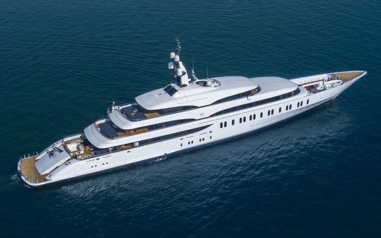 Mônaco exibe os superiates mais luxuosos do mundo no Yacht Show