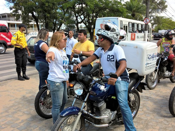Ação com motociclistas abre Semana Nacional de Trânsito
