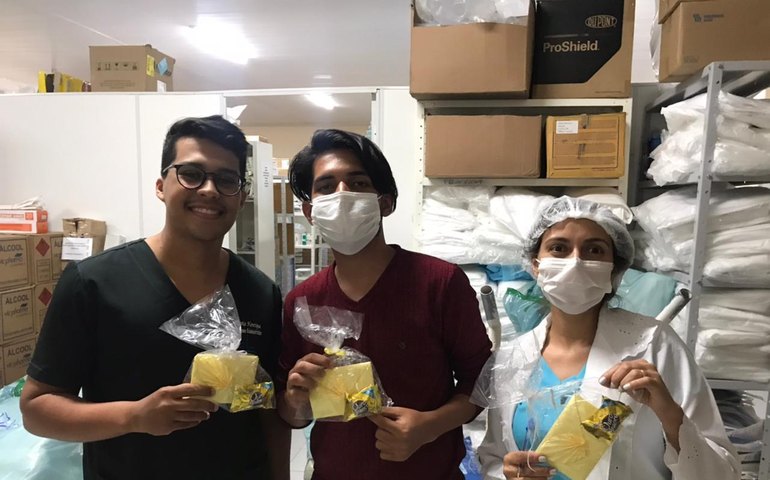 Gratidão: Fiéis escrevem cartas para funcionários de Hospital de Arapiraca
