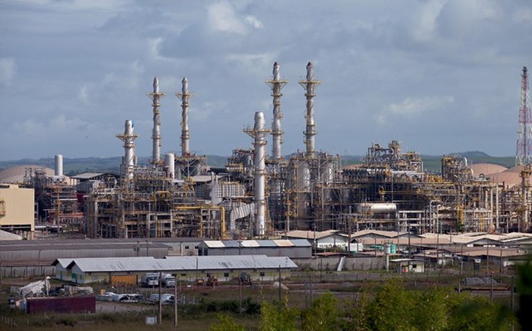 Obras na refinaria Abreu e Lima renderam R$ 90 milhões em propina a PP, PT e PSB