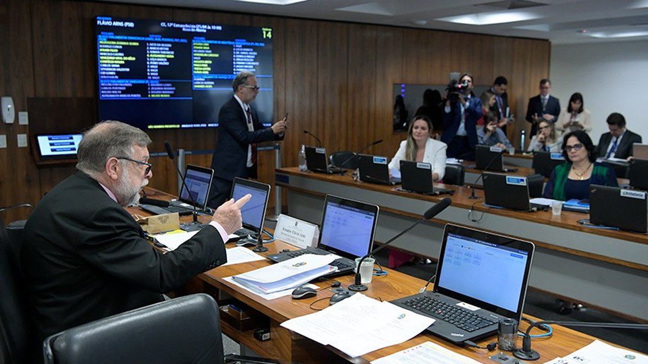Cronograma do novo ensino médio é tema de audiência com o ministro da Educação