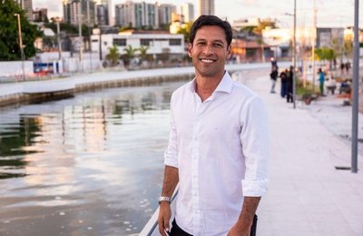 Rodrigo Cunha vistoria avanço das obras do Renasce Salgadinho, que entram na fase final de urbanização