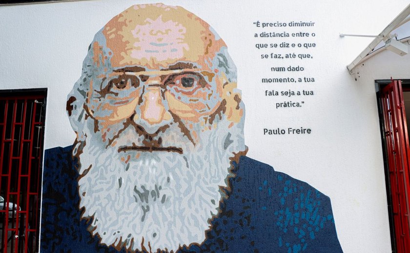 Instituto lança série que desmistifica obra de Paulo Freire 