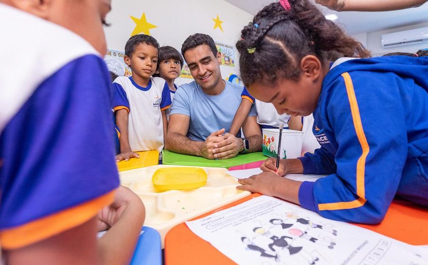 JHC assegura educação, espaços de lazer e cultura para as crianças de Maceió