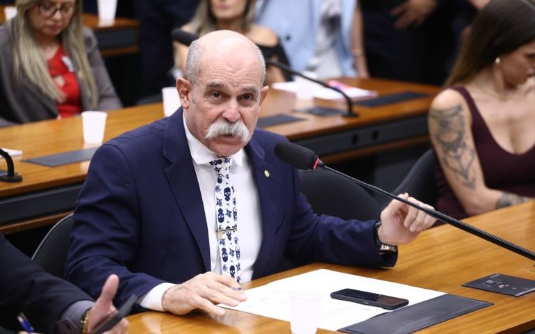 Comissão aprova penas mais duras para tráfico de drogas com uso de aeronaves