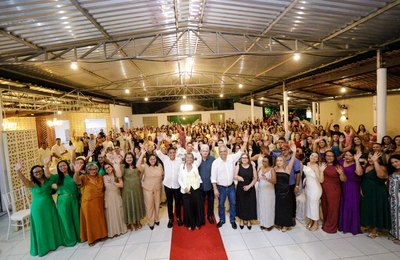 Novos diretores e adjuntos de escolas municipais tomam posse em Palmeira