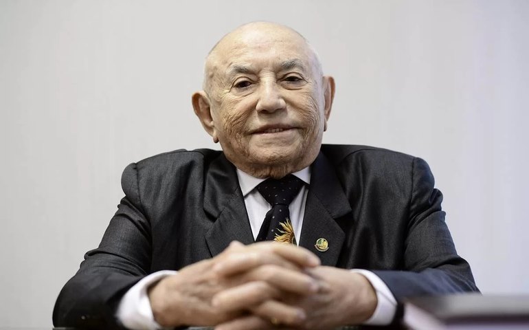 Siqueira Campos, ex-governador do Tocantins, morre aos 94 anos