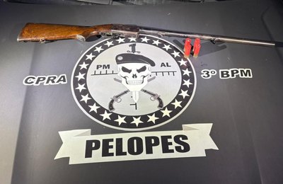 PM-AL apreende drogas e arma de fogo em ações na capital e no interior