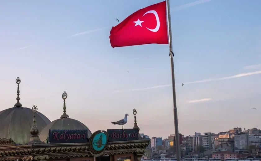 Principal emissora da Turquia é apreendida pelo Estado após investigação