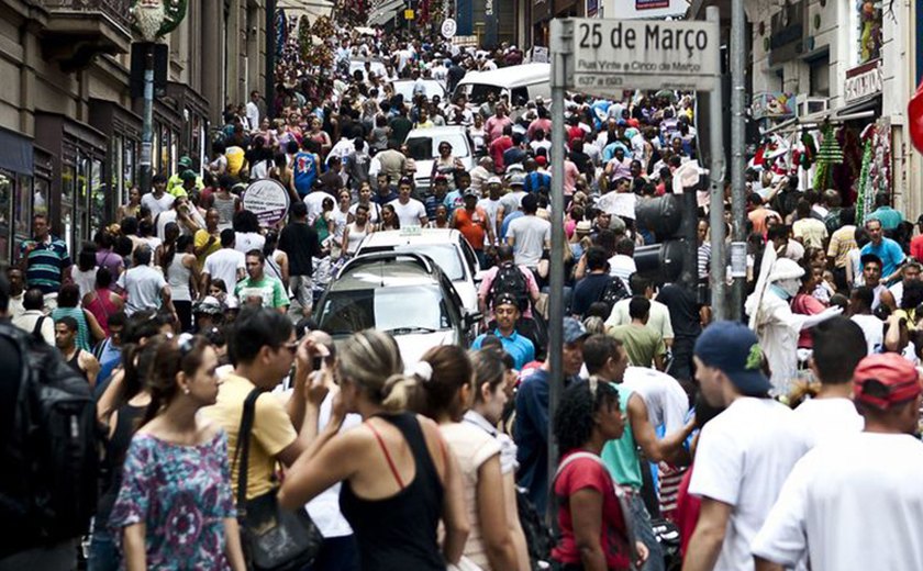 Consumo das Famílias cresce sob impulso do consumo de serviços e bens duráveis, diz IBGE