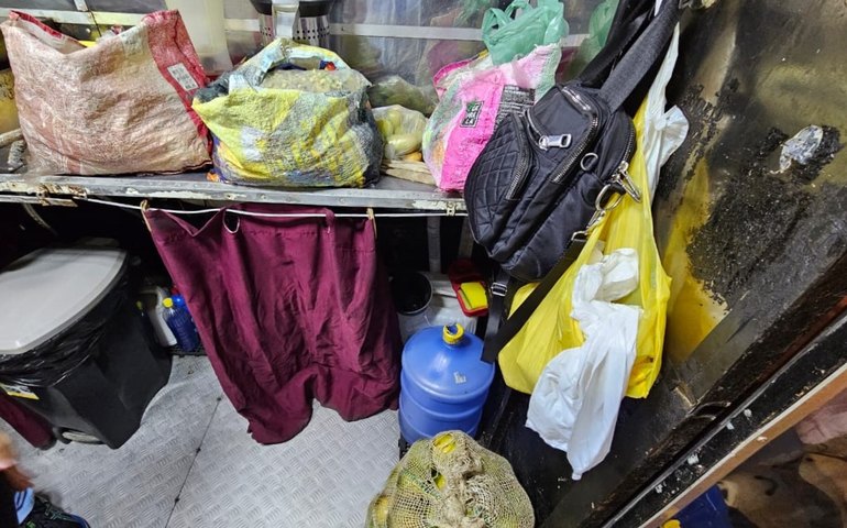 Vigilância Sanitária interdita food truck na Ponta Verde