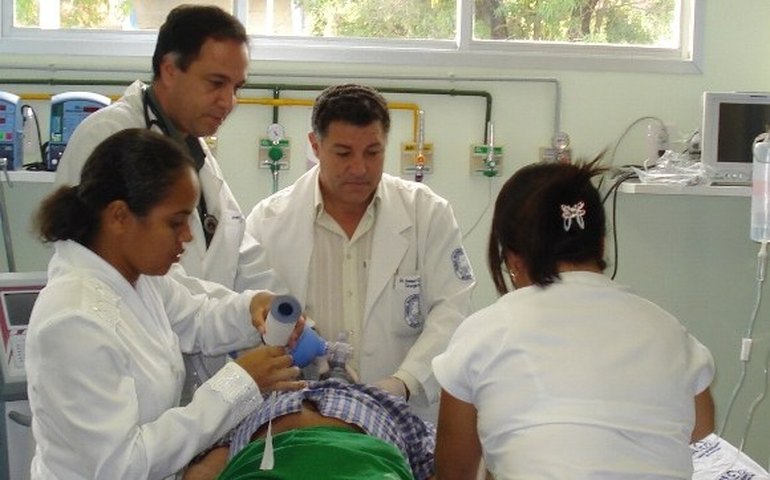 Governador homologa concurso da Uncisal para cargos de nível superior e fundamental