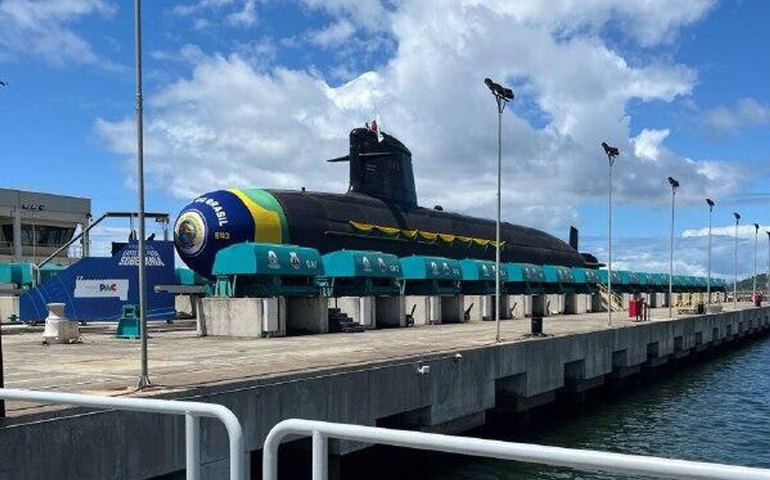 Marinha apresenta novo submarino Almirante Karam e oficializa entrada do Tonelero em operação