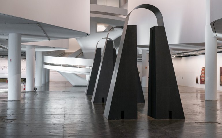 Bienal: Veja um roteiro com 15 artistas indígenas, africanos ou asiáticos