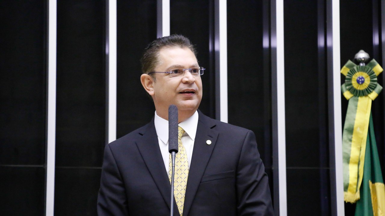 Líder evangélico quer diálogo com Lula e diz que Zambelli prejudicou Bolsonaro