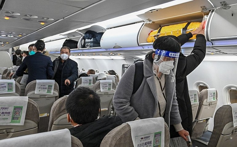China deixa de exigir teste para covid-19 de viajantes internacionais