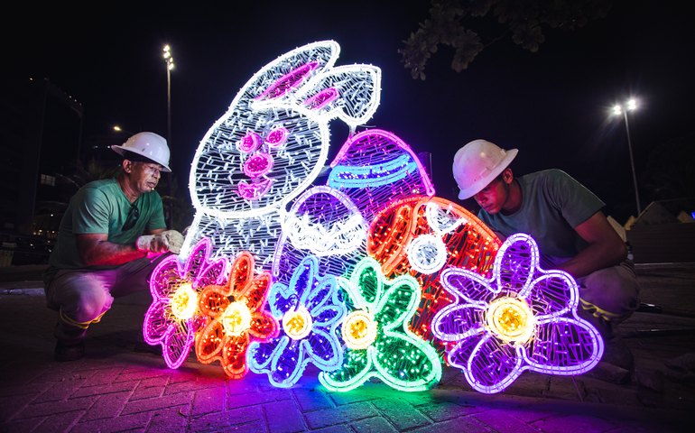 Prefeitura de Maceió monta Vila da Páscoa na Praça Multieventos