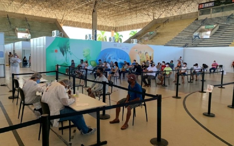 Central de Triagem no Ginásio Sesi atende mais de 2,5 mil de pessoas