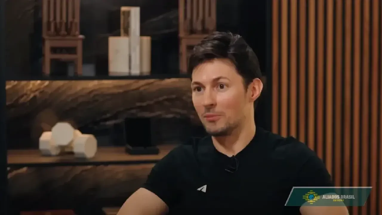 Investidora russa e suposta namorada de Pavel Durov o teria acompanhado em viagem à França, diz jornal; saiba quem é