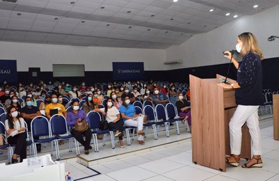 Sesau inicia treinamento para vacinar crianças de 5 a 11 anos contra Covid-19 em todo estado 
