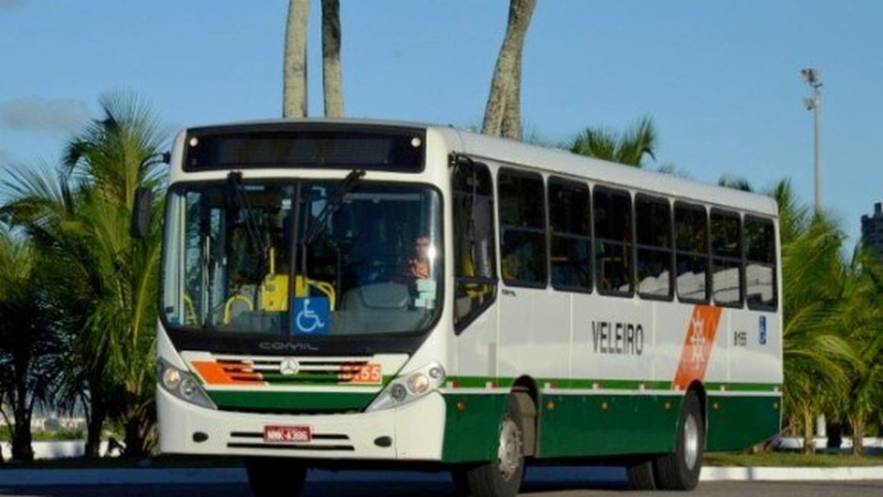 Arsal assina contrato com empresa de ônibus que assumirá linhas de Rio Largo
