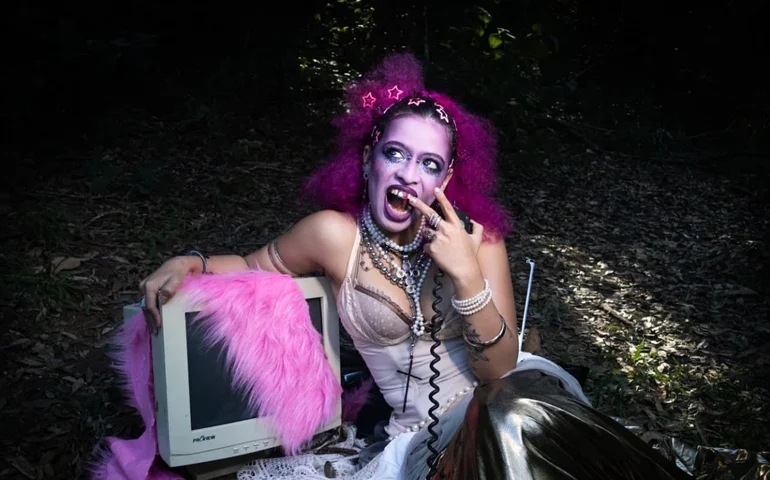 Afro Honey lança “Meu Bem” no Dia dos Namorados e transforma saudade, superação e recomeço em música