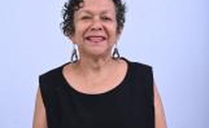 Gorett Bitu, 69 anos, disputa o cargo de senadora por Pernambuco