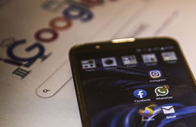 Celular é o principal meio de acesso à internet no país