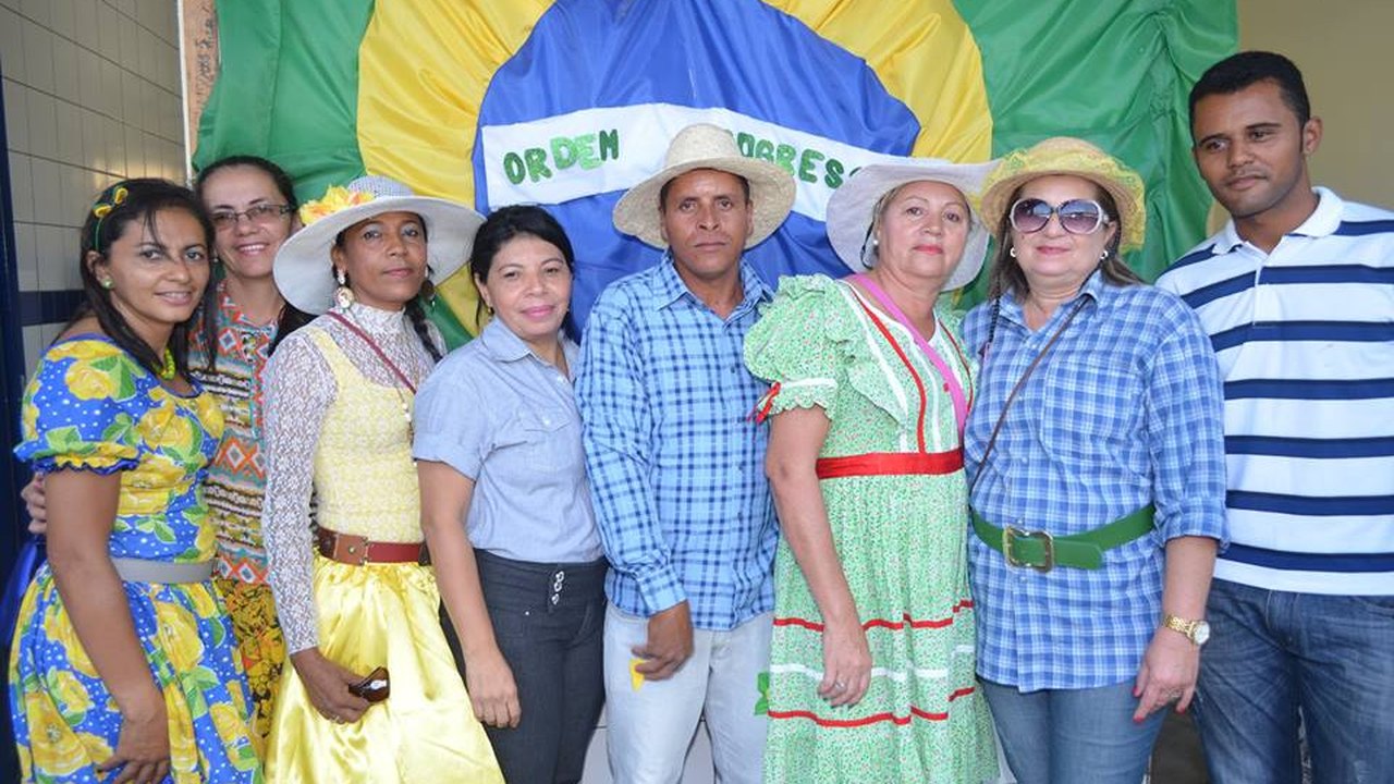 Abertura dos festejos juninos de Canapi foi iniciado com o “Arraiá no ritmo da seleção”