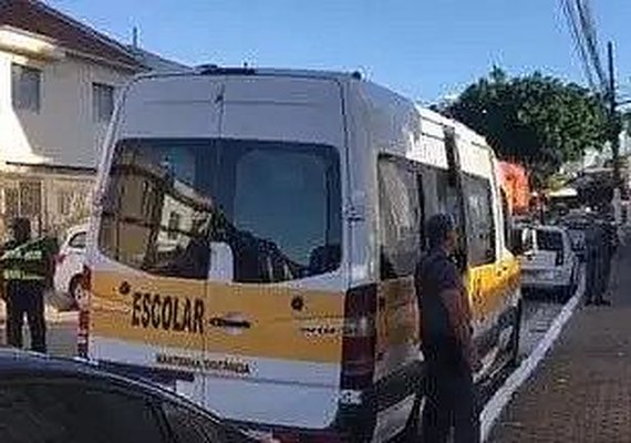 Um menino de quatro anos foi encontrado morto dentro de van escolar em SP