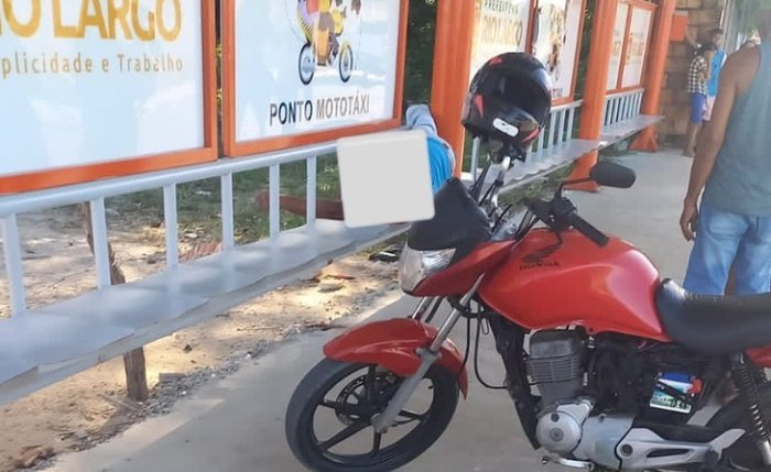 Mototaxista foi morto a tiros em Rio Largo enquanto estava em um ponto de espera