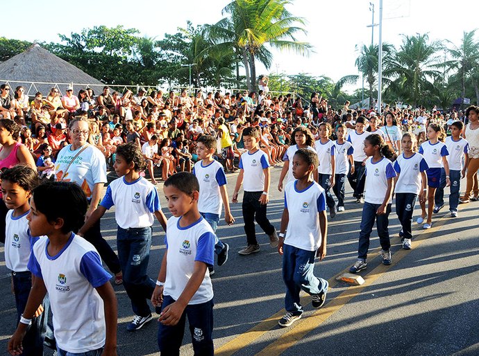 Emancipação Política: Semed participa de Desfile Cívico