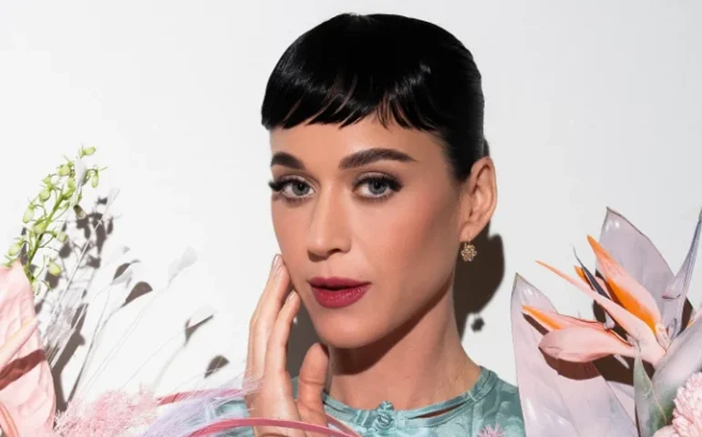 Katy Perry revela bastidores de clipe e desmente uso de inteligência artificial