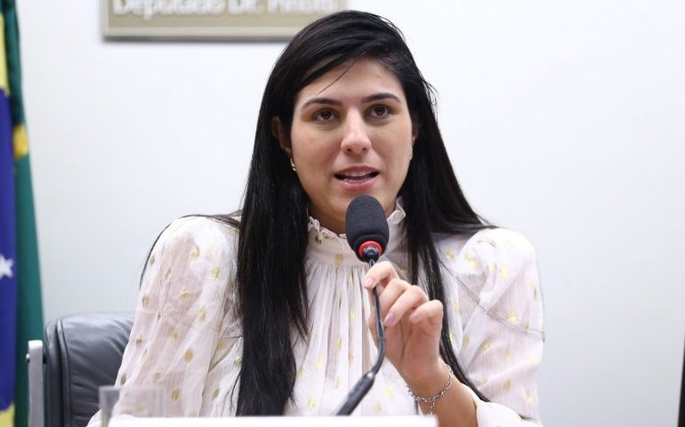 CCJ aprova advertência em embalagens de produtos com risco à gravidez