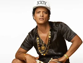 Bruno Mars lança primeiro single do novo álbum